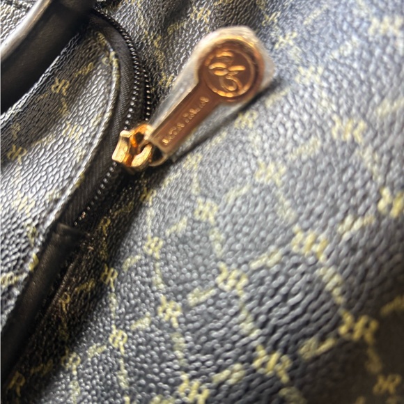 Rioni satchel EUC - Picture 5 of 8